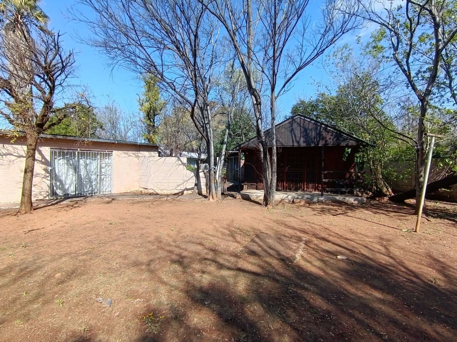 17 Bedroom Property for Sale in Universitas Free State